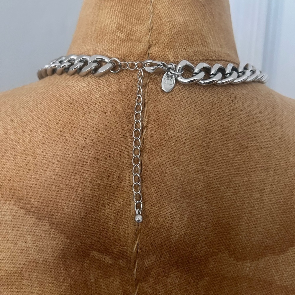 Charming Charlie Purple and Silver Necklace EUC - Picture 3 of 4